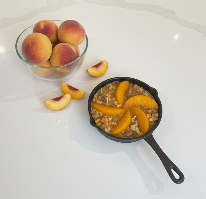 Peach Cobbler Specialty Candle - Juicy Peach, Honey and Pie Crust